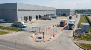 Как асфальтировать территорию предприятия без остановки работы
