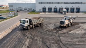 чем промышленная площадка отличается от обычной парковки